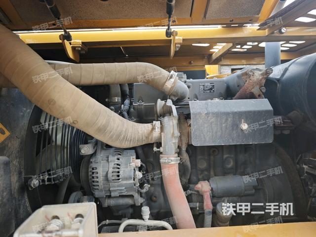 發(fā)動(dòng)機(jī)整體俯視（整機(jī)外觀）