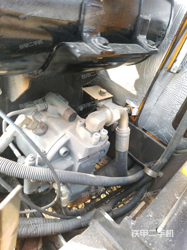 液壓泵室（大件艙室）