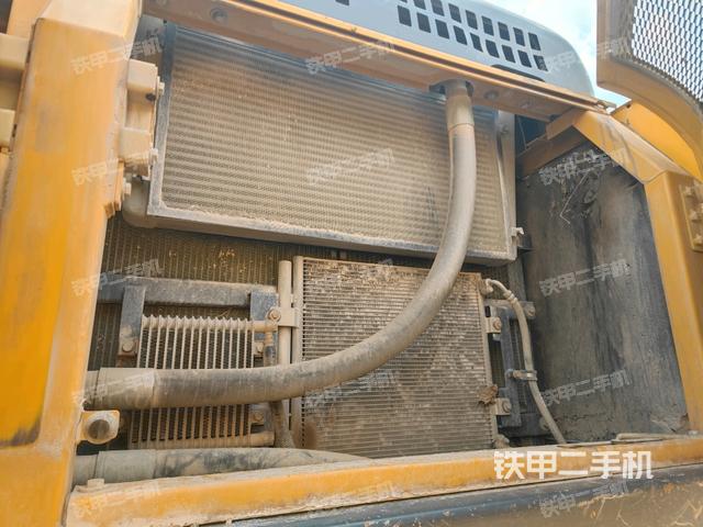 散熱器正面（大件艙室）