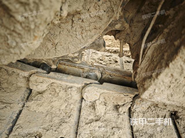 駕駛室頂部（整機(jī)外觀）