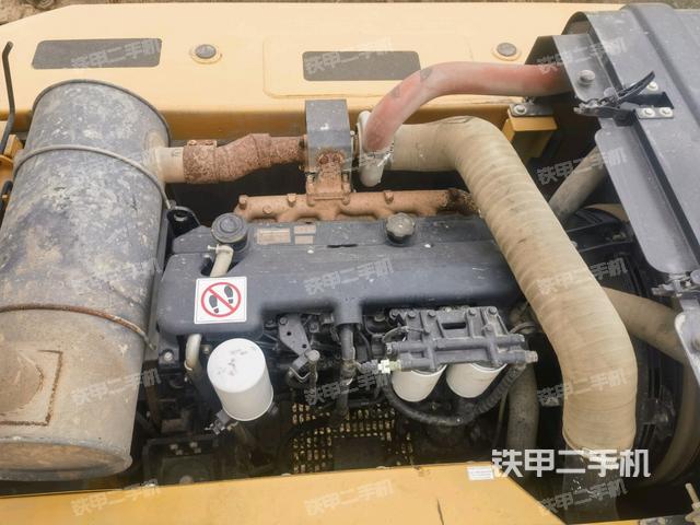 發(fā)動(dòng)機(jī)整體俯視（整機(jī)外觀）