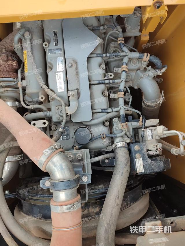 發(fā)動(dòng)機(jī)整體俯視(整機(jī)外觀) 發(fā)動(dòng)機(jī)整體俯視(整機(jī)外觀)