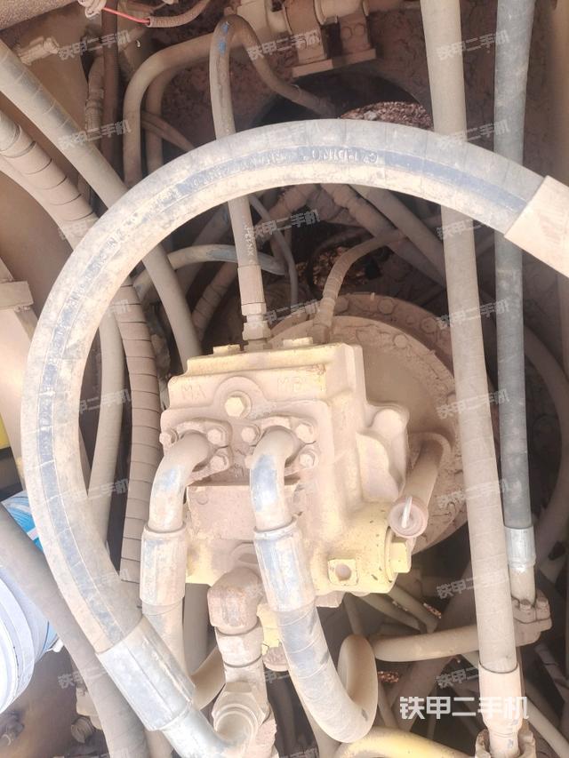 回轉(zhuǎn)馬達(dá)（上車部件）