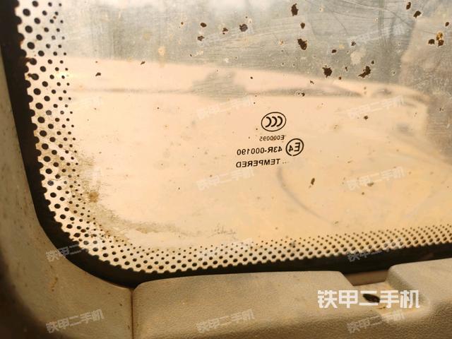 后窗玻璃角標(biāo)（駕駛室部分）