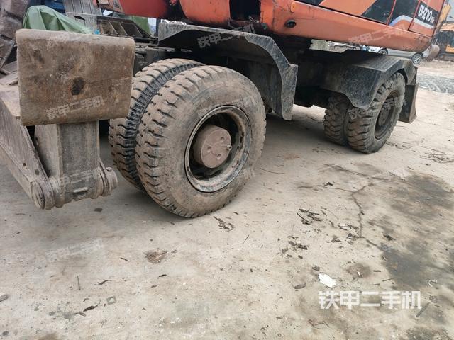 左側(cè)履帶整體?（行走機構）