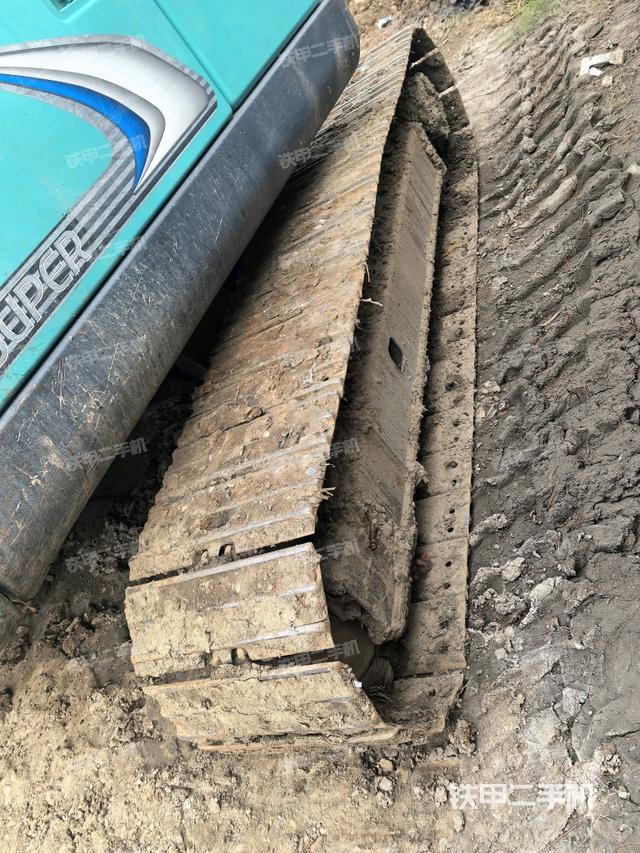 右導向輪（行走機構(gòu)）