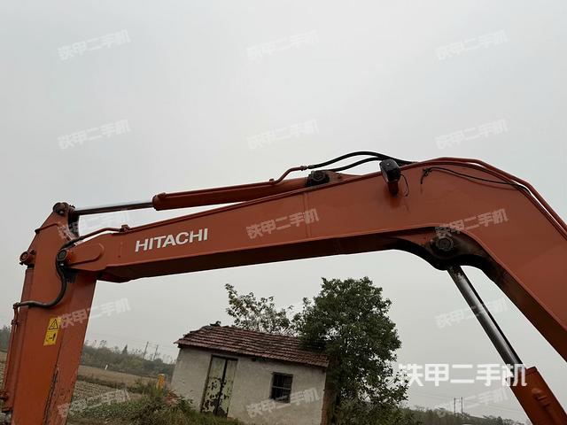 大臂背部俯視（工作和回轉(zhuǎn)裝置）