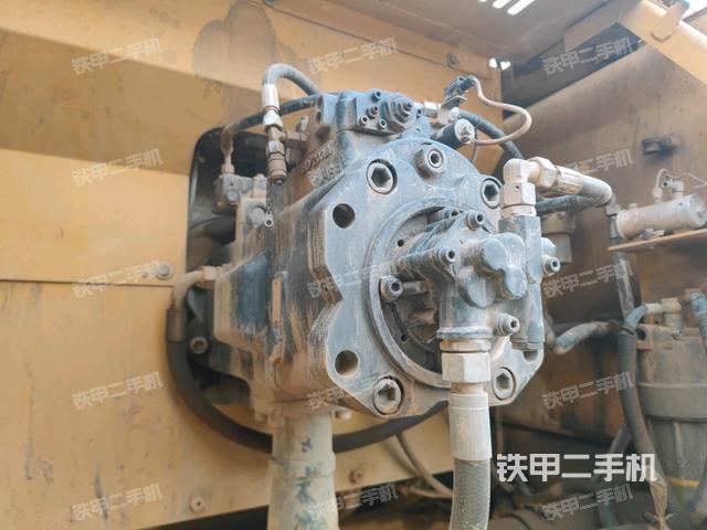 液壓泵斜45?左(大件艙室) 液壓泵斜45?左(大件艙室)