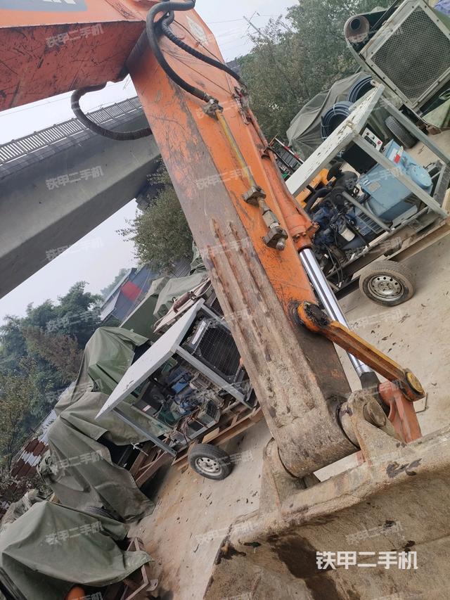 小臂整體右前（工作和回轉(zhuǎn)裝置）