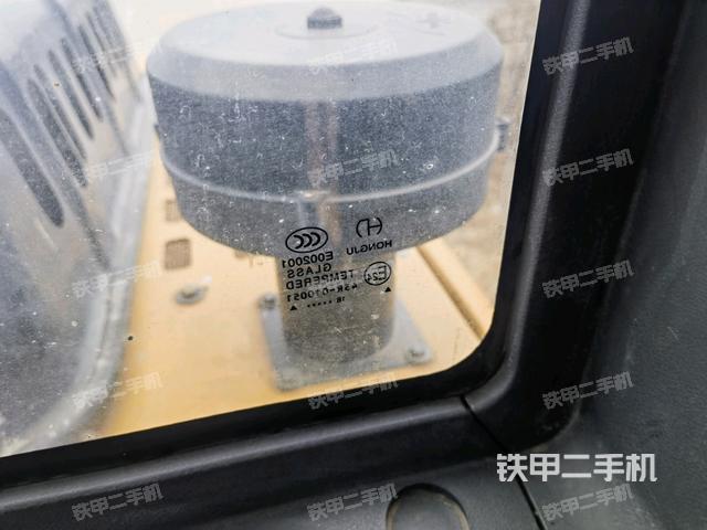 后窗玻璃角標(biāo)（駕駛室部分）