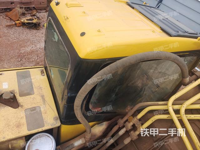 駕駛室頂部俯視（上車部件）