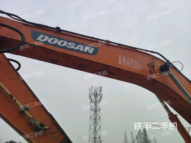 大臂整體?右側(cè)（工作和回轉(zhuǎn)裝置）