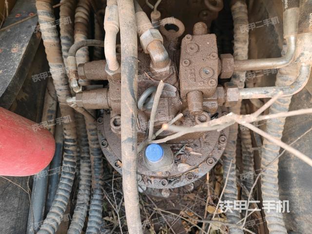 回轉(zhuǎn)馬達(dá)（上車部件）