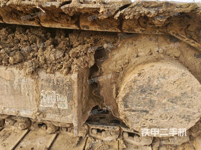 右驅(qū)動輪（行走機(jī)構(gòu)）