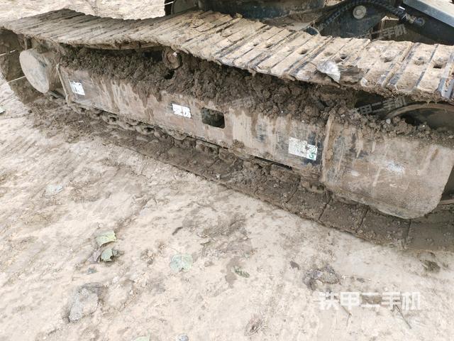 左側(cè)履帶整體?（行走機(jī)構(gòu)）