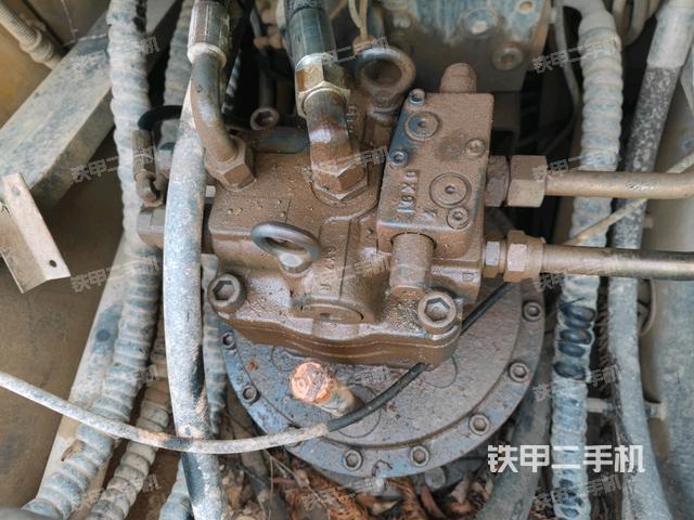 回轉(zhuǎn)馬達(dá)(上車(chē)部件) 回轉(zhuǎn)馬達(dá)(上車(chē)部件)