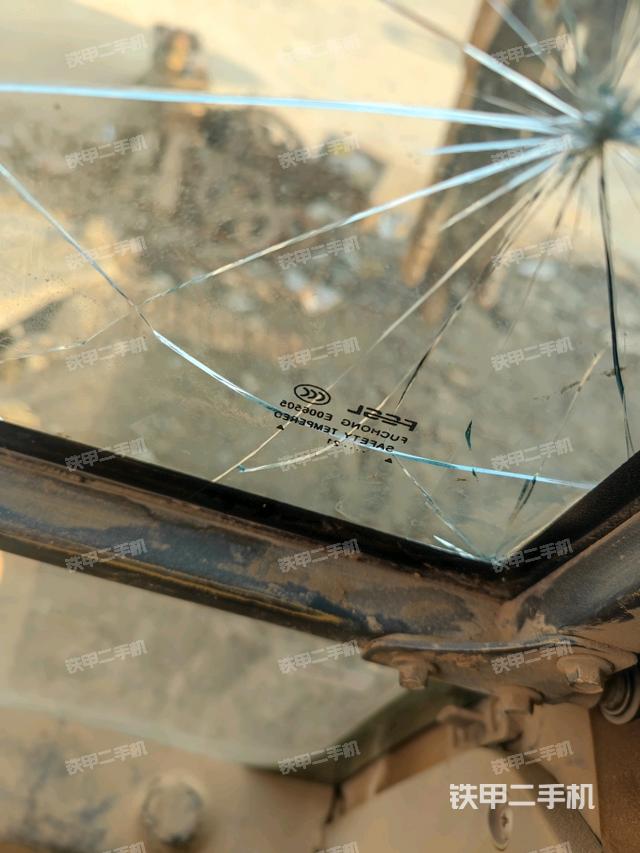 后窗玻璃角標(biāo)（駕駛室部分）