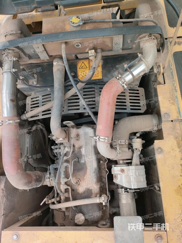 發(fā)動(dòng)機(jī)室(上車部件) 發(fā)動(dòng)機(jī)室(上車部件)