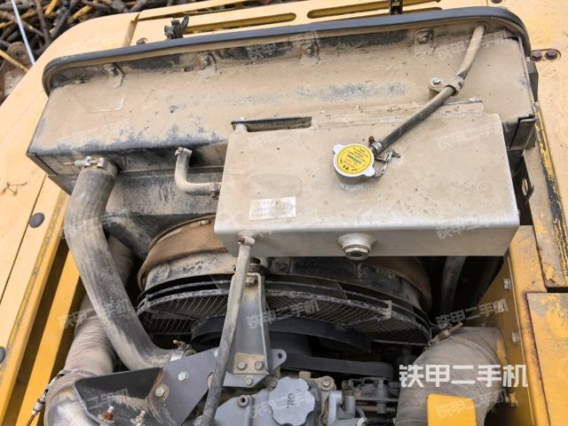 水箱+風(fēng)扇特寫(xiě)(上車部件) 水箱+風(fēng)扇特寫(xiě)(上車部件)