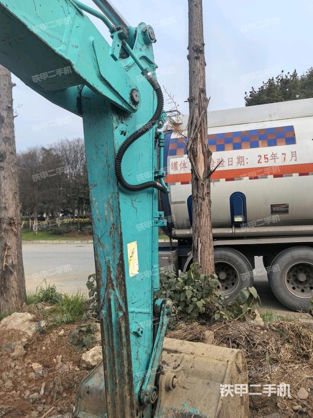 小臂整體右前（工作和回轉(zhuǎn)裝置）