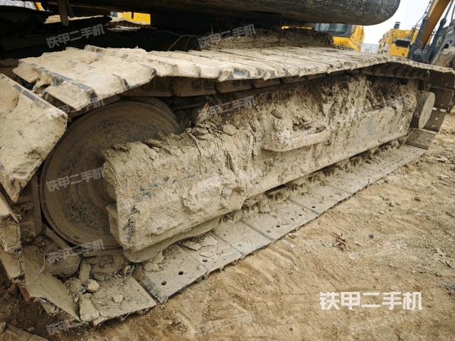 單側(cè)履帶整體（整機(jī)外觀）