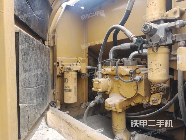 液壓泵斜45?左（大件艙室）