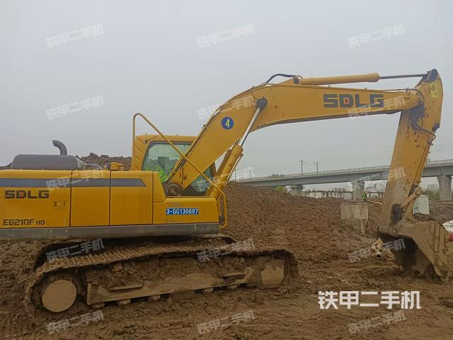 整機右后45°（整機外觀）