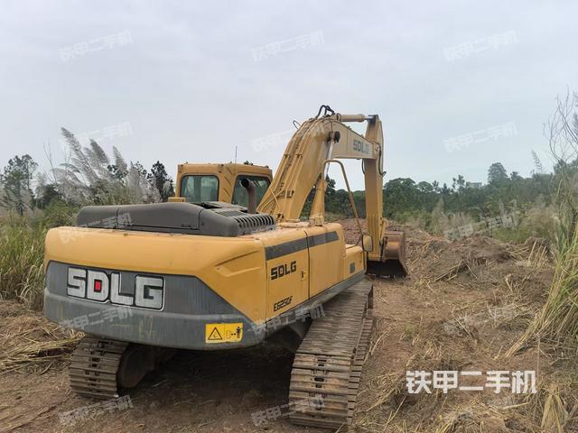 整機右后45°（整機外觀）