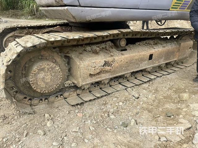 左側(cè)行走馬達(dá)蓋板（行走機(jī)構(gòu)）