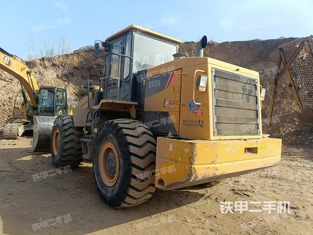 工作裝置整體（整機(jī)外觀及大件）