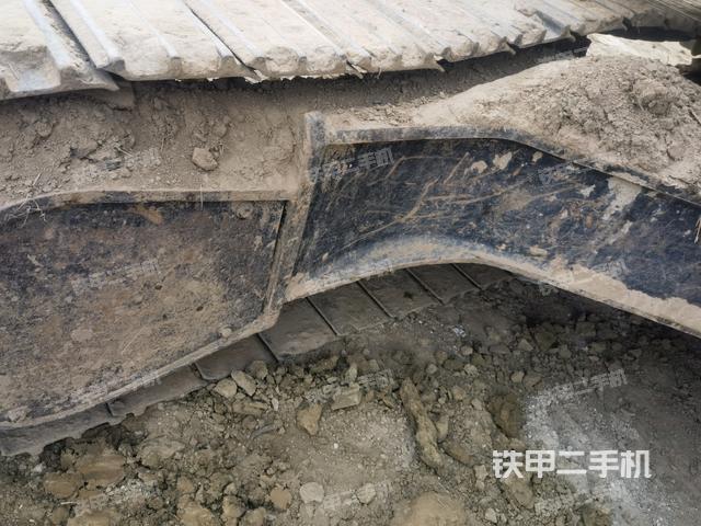 單側(cè)履帶整體（整機(jī)外觀）