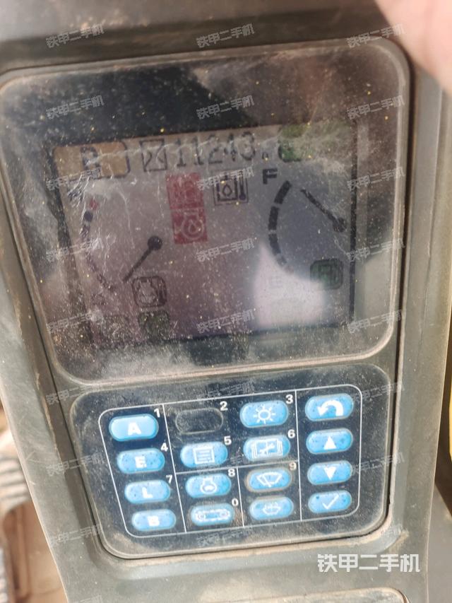 后窗玻璃角標(biāo)（駕駛室部分）