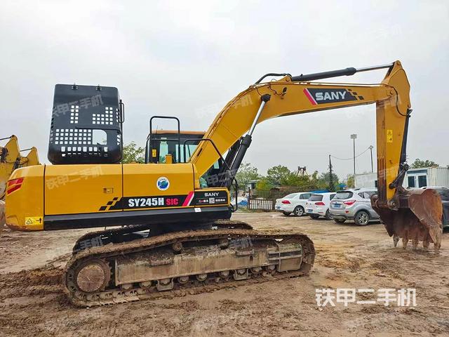 整機(jī)右后45°(整機(jī)外觀) 整機(jī)右后45°(整機(jī)外觀)