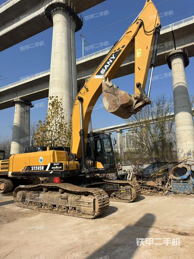 整機(jī)右后45°（整機(jī)外觀）