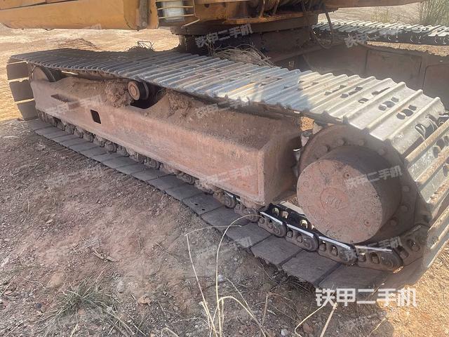 左側(cè)履帶整體?（行走機構(gòu)）