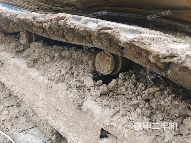 右側(cè)履帶整體（行走機構(gòu)）