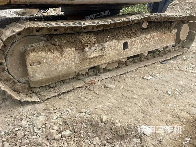 右驅(qū)動輪（行走機(jī)構(gòu)）