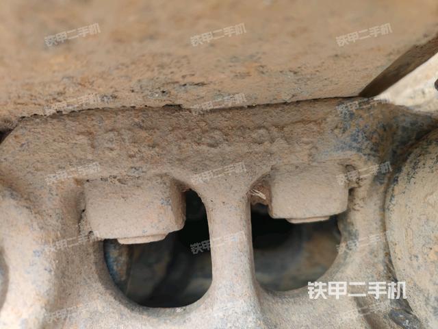 右側(cè)行走馬達(dá)蓋板(行走機(jī)構(gòu)) 右側(cè)行走馬達(dá)蓋板(行走機(jī)構(gòu))
