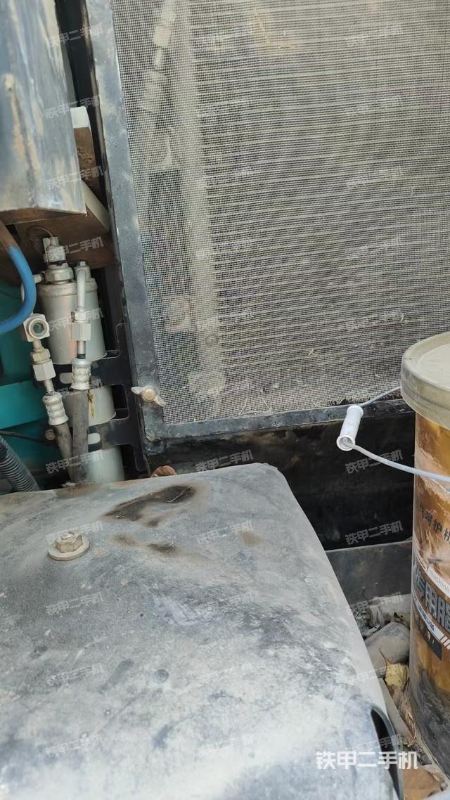 駕駛室整體（整機(jī)外觀）