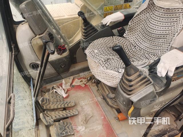 駕駛室左后45度（駕駛室部分）