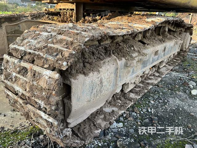 左側(cè)履帶整體?（行走機(jī)構(gòu)）