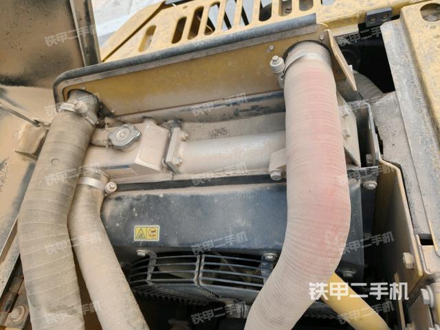 氣門室蓋螺絲特寫（上車部件）