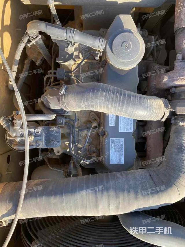 發(fā)動機整體俯視(整機外觀) 發(fā)動機整體俯視(整機外觀)