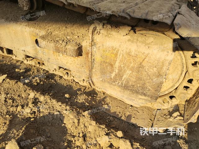 右側(cè)行走馬達(dá)蓋板(行走機(jī)構(gòu)) 右側(cè)行走馬達(dá)蓋板(行走機(jī)構(gòu))