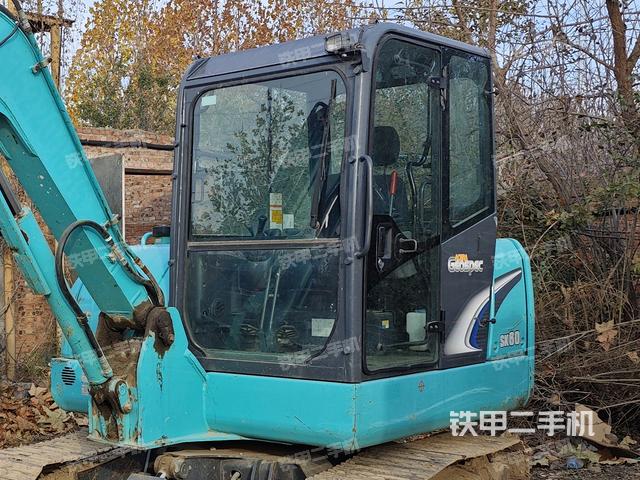 駕駛室整體（整機(jī)外觀）