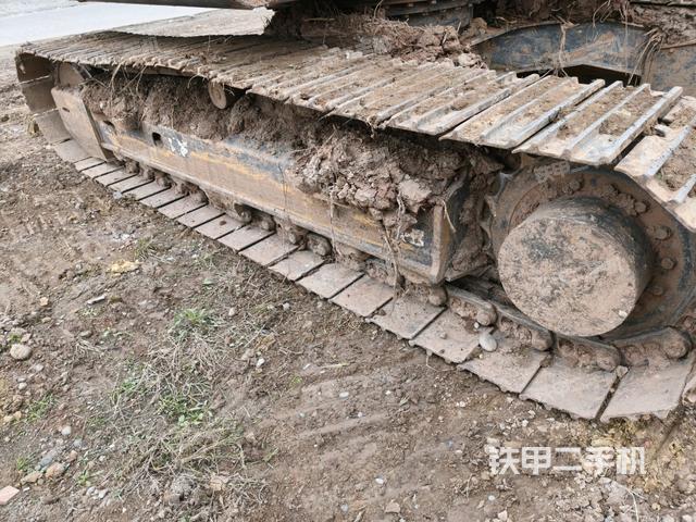 左側(cè)履帶整體?（行走機(jī)構(gòu)）