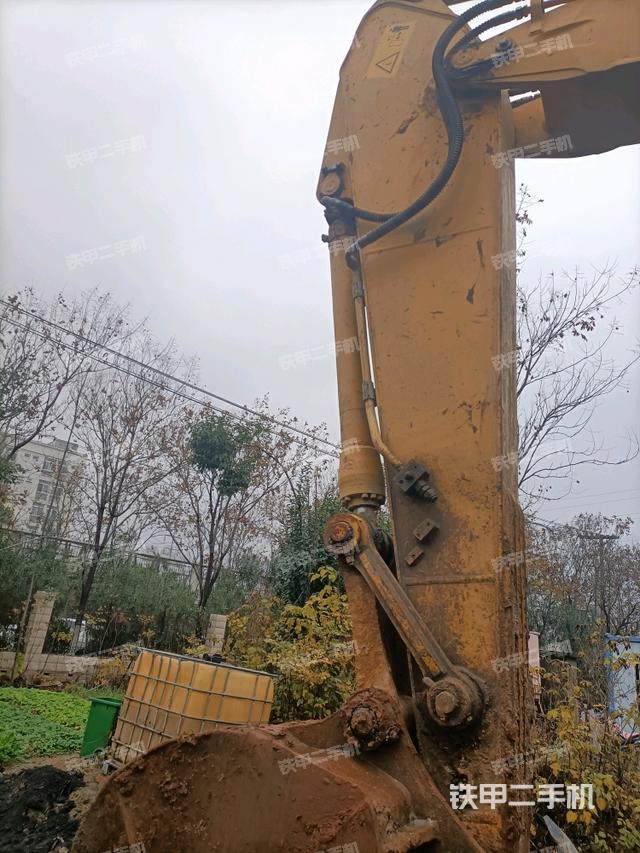 小臂整體左后（工作和回轉(zhuǎn)裝置）