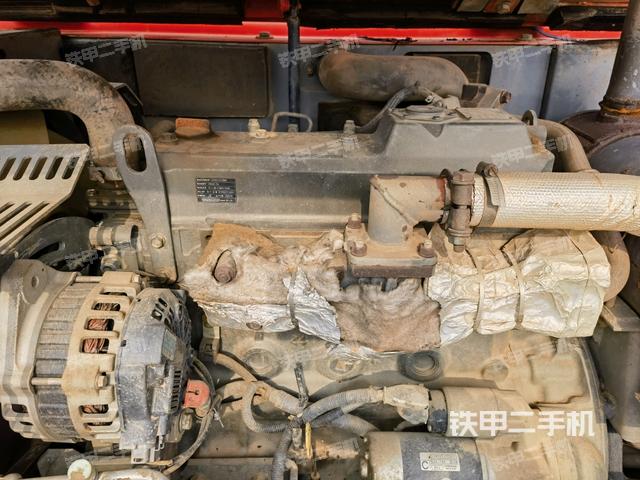 發(fā)動(dòng)機(jī)室（上車部件）