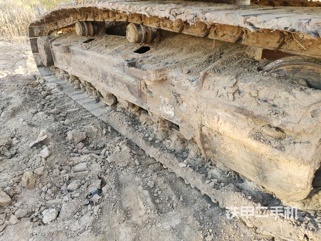 左側履帶整體?（行走機構）