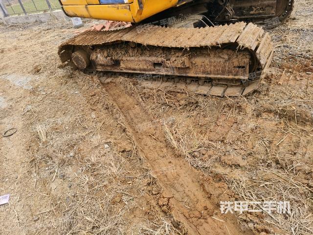 左側(cè)行走馬達(dá)蓋板(行走機(jī)構(gòu)) 左側(cè)行走馬達(dá)蓋板(行走機(jī)構(gòu))